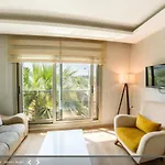 Marina 公寓式酒店 4*