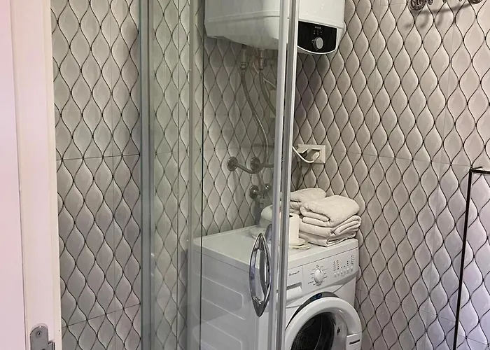 מלון דירות Marina 4*